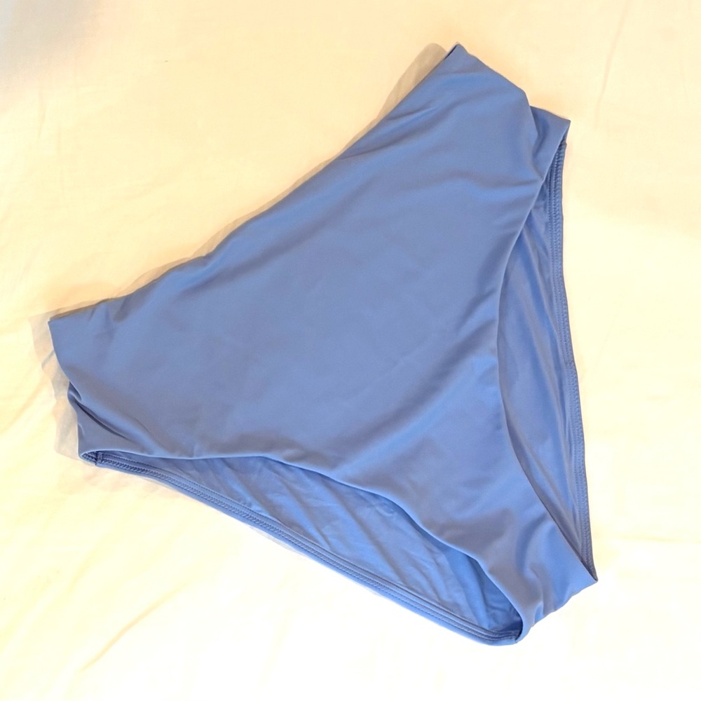 The Highwaist bikini bottom (Cloud, s4 /L)